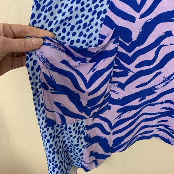 LOGO Lori Goldstein Womens L Tunic Top Sharkbite Hem Purple Animal Print Pockets - Picture 5 of 13